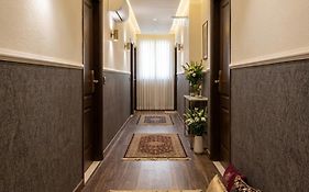 Hotel The Emporio Grand 5 Mints Walking From Vaishali Metro Station